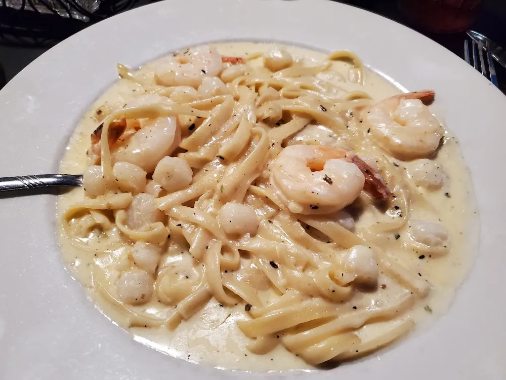 Shrimp Alfredo with Scallops